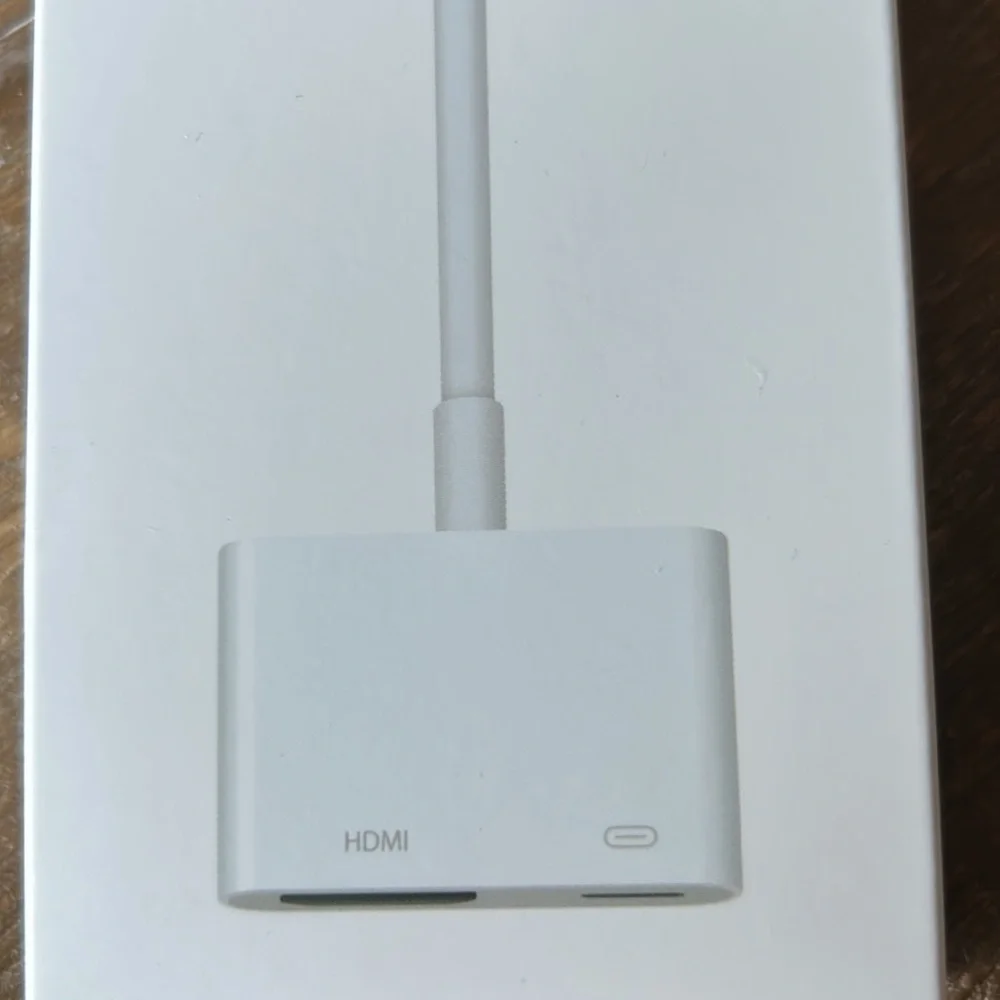 Apple lightening digital AV adapter